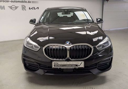 BMW 118, 2022