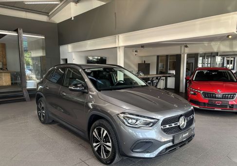 Mercedes-Benz GLA 250, 2020