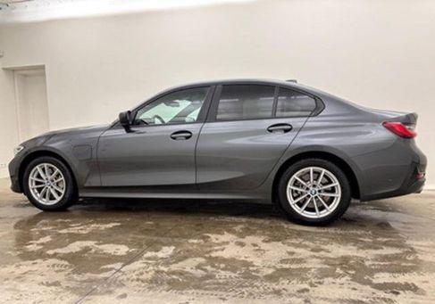 BMW 3 Serija, 2021