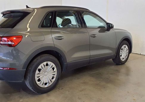 Audi Q3, 2023 3