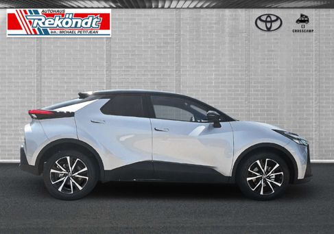 Toyota C-HR, 2025 3
