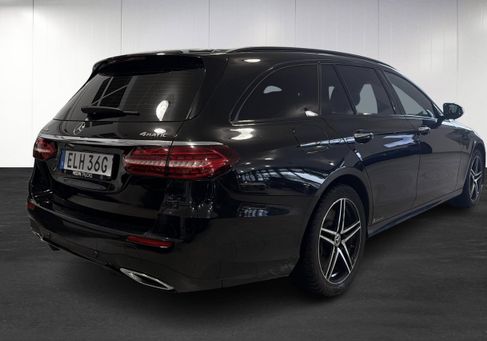 Mercedes-Benz E 300, 2021