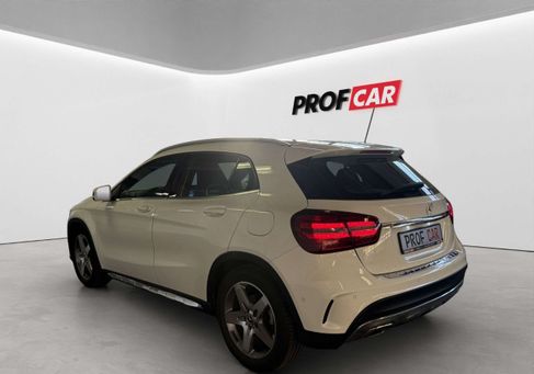 Mercedes-Benz GLA 200, 2019 3