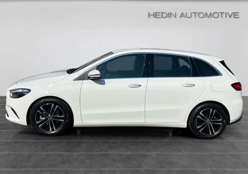 Mercedes-Benz B 180, 2025