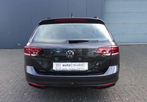 Volkswagen Passat Variant, 2023 3