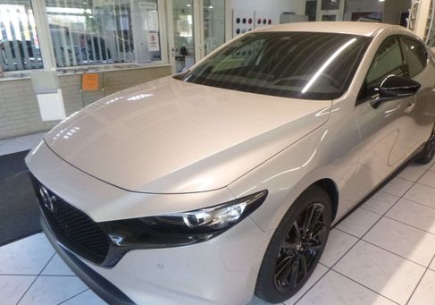Mazda 3, 2025