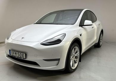 Tesla Model Y, 2022