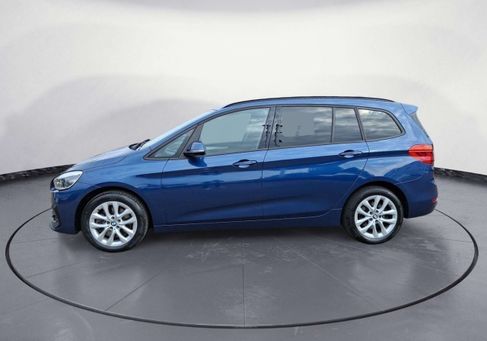 BMW 220, 2021 3