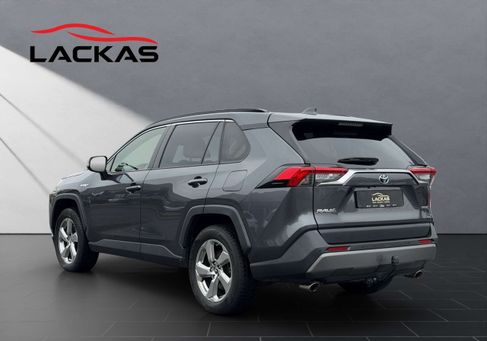 Toyota, 2019 3