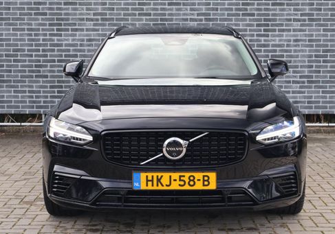 Volvo V90, 2025 2