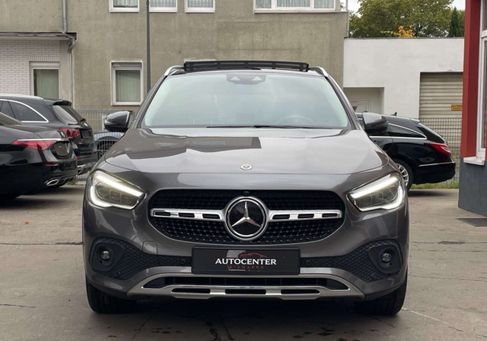 Mercedes-Benz GLA 220, 2022