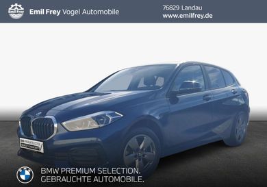 BMW 118, 2022