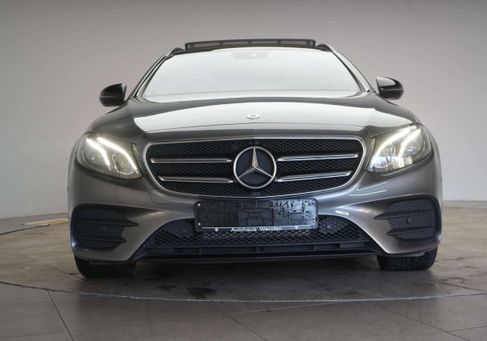 Mercedes-Benz E 220, 2017