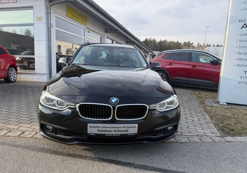 BMW 330, 2018