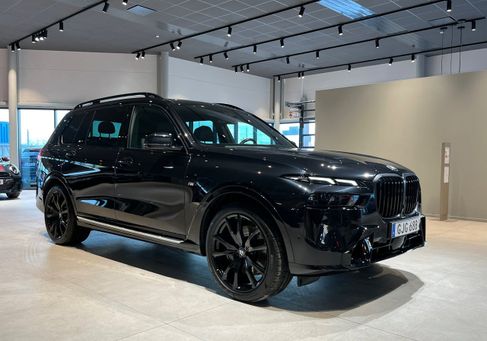 BMW X7, 2025