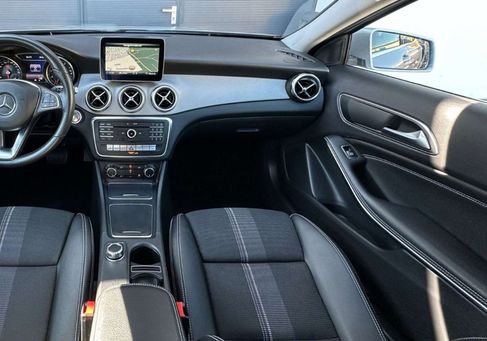 Mercedes-Benz GLA 200, 2018 3