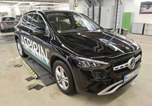 Mercedes-Benz GLA 180, 2024