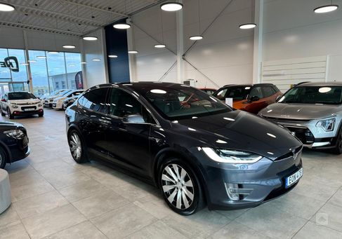 Tesla Model X, 2019