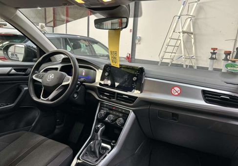 Volkswagen T-Roc, 2025 2