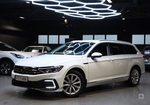 Volkswagen Passat Variant, 2021