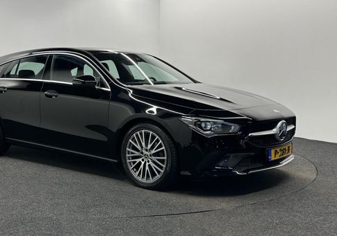 Mercedes-Benz CLA 180 Shooting Brake, 2022