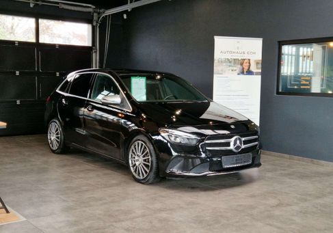 Mercedes-Benz B 180, 2020