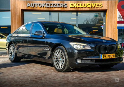 BMW 730, 2009