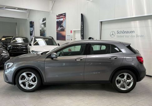 Mercedes-Benz GLA 180, 2018 3