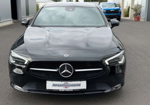 Mercedes-Benz CLA 200, 2022 2