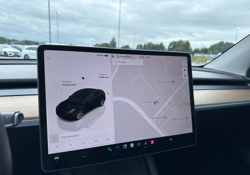 Tesla Model Y, 2023 2