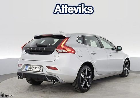 Volvo V40, 2019