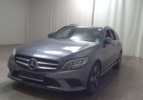 Mercedes-Benz C 300, 2020