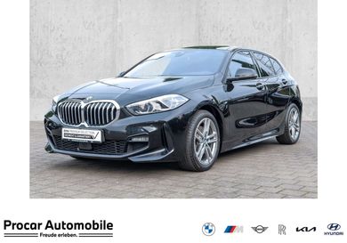 BMW 118, 2023