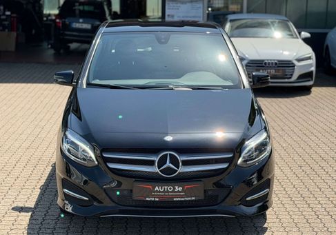 Mercedes-Benz B 180, 2017