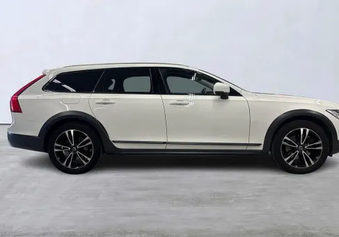 Volvo V90 Cross Country, 2019