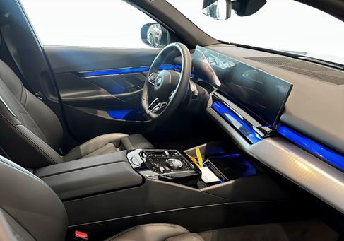 BMW 530, 2026
