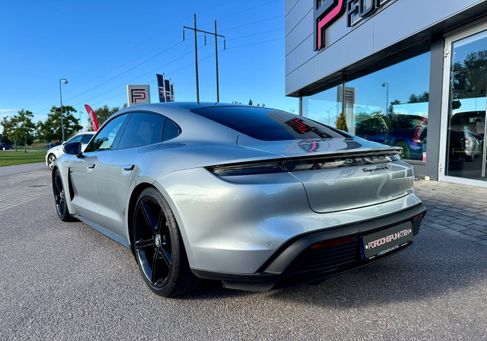 Porsche Taycan, 2020 2