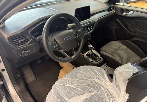 Ford Focus, 2022 3