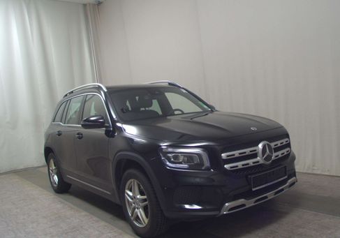 Mercedes-Benz GLB 200, 2021