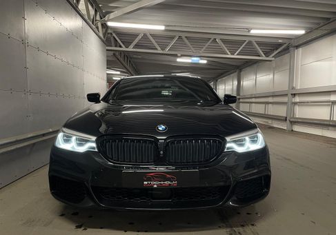 BMW M550, 2019