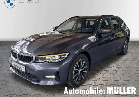 BMW 330, 2020