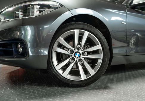 BMW 118, 2018