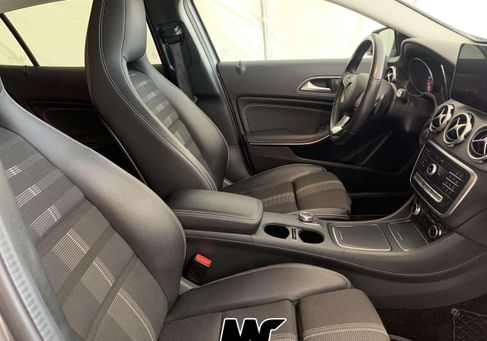 Mercedes-Benz GLA 180, 2020