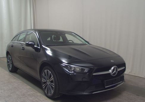 Mercedes-Benz CLA 250, 2022