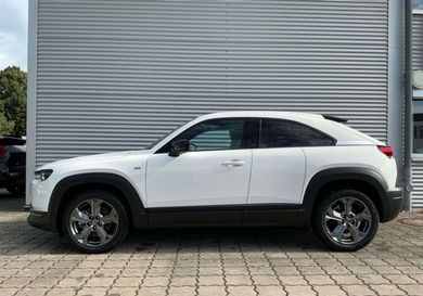 Mazda MX-30, 2023