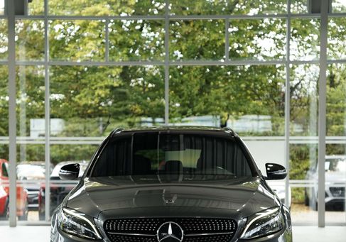 Mercedes-Benz C 300, 2019 3