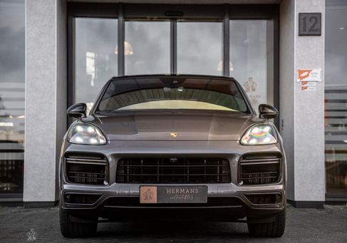 Porsche Cayenne, 2021