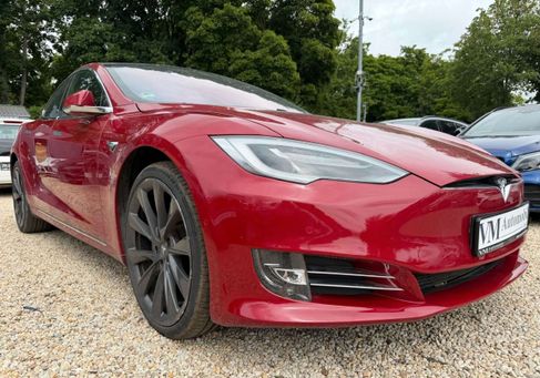 Tesla Model S, 2018 3