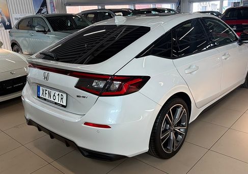 Honda Civic, 2027 3