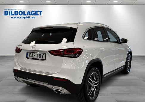 Mercedes-Benz GLA 250, 2021